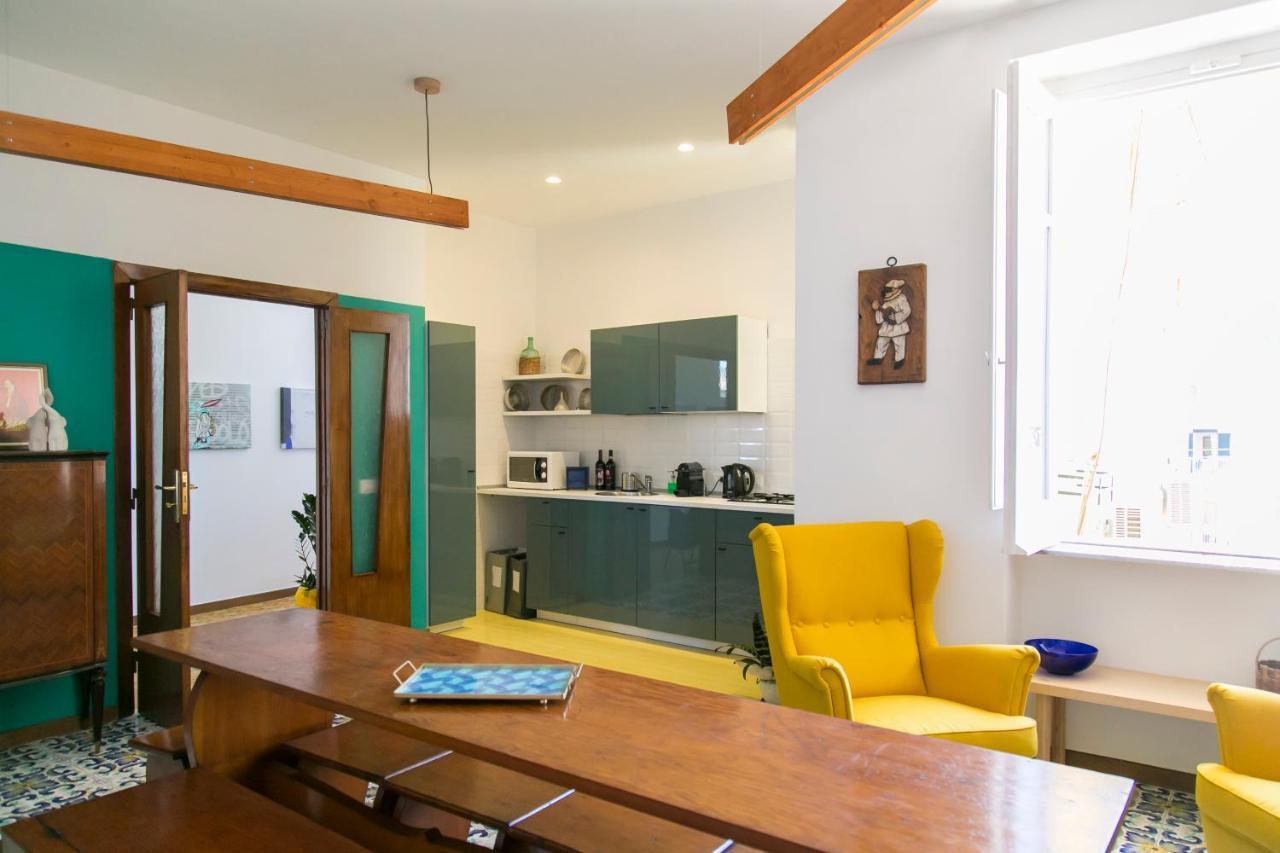 A Casa Di Nina Guest House ナポリ エクステリア 写真